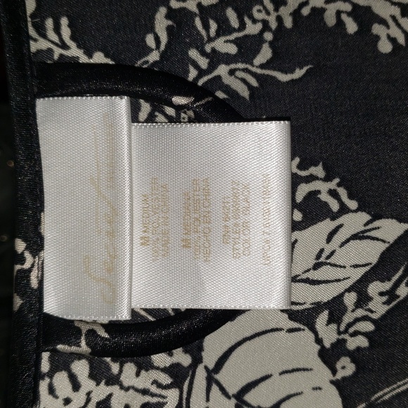 Secret Treasures Night Gown and Robe set - Picture 3 of 4